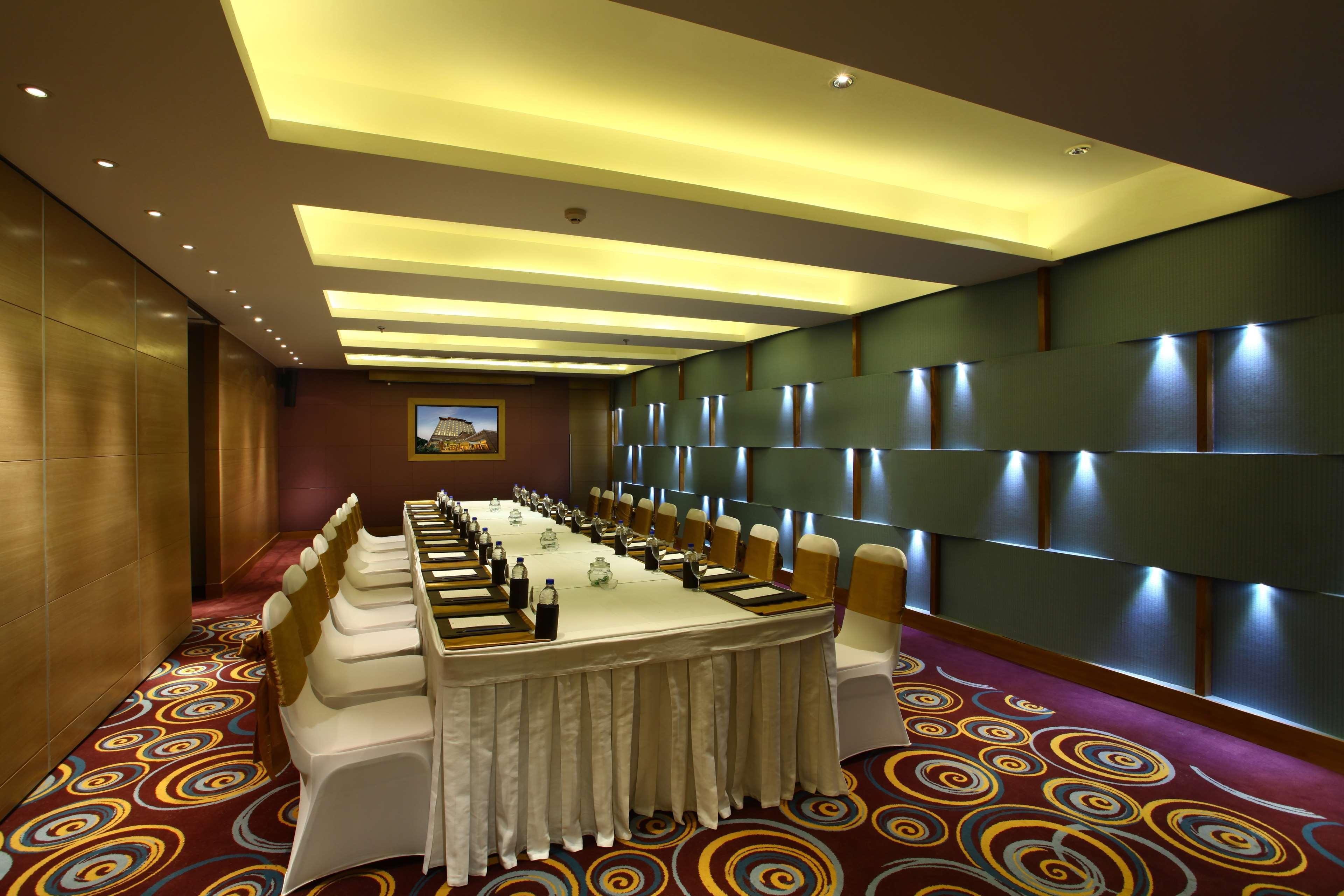 Hotel Park Plaza Shahdara à New Delhi Business photo
