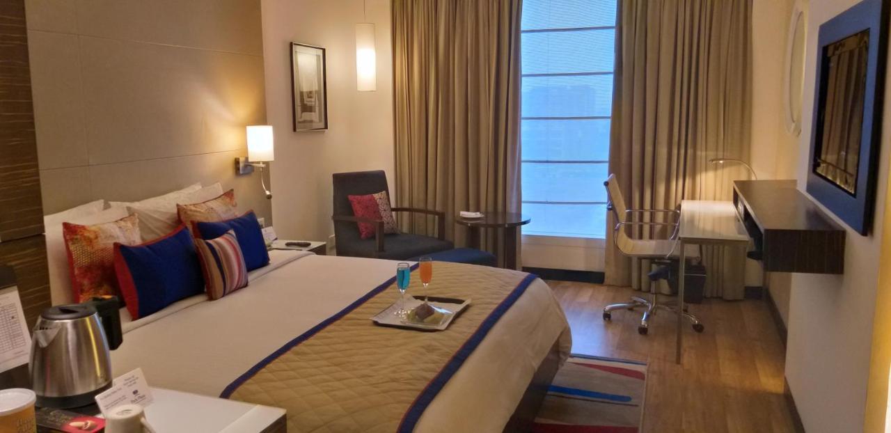 Hotel Park Plaza Shahdara à New Delhi Extérieur photo